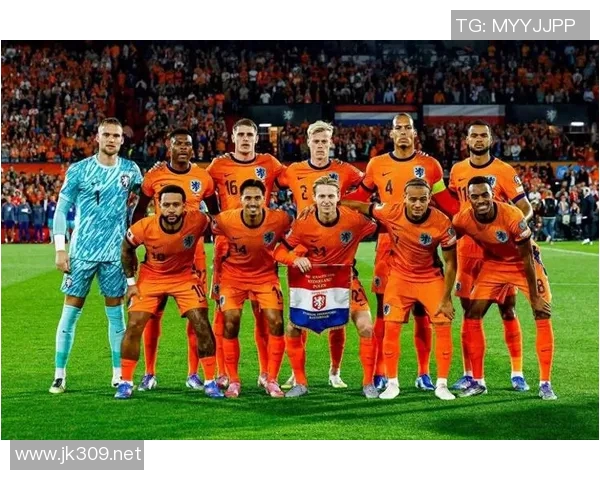 世界杯预选赛荷兰德佩梅开二度逼平土耳其